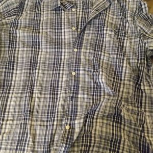 Short sleeve button shirt